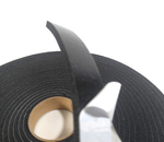 Fita de Vedação em PVC Preto Adesivado 1 Lado 05mm x 20mm x 10m