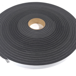 Fita de Vedação em Espuma de EPDM Preto Adesivado 1 Lado 5mm x 20mm x 10m