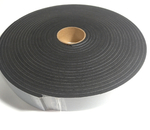 Fita de Vedação em EVA Preto Com Adesivo 1 lado 5mm x 35mm x 10m